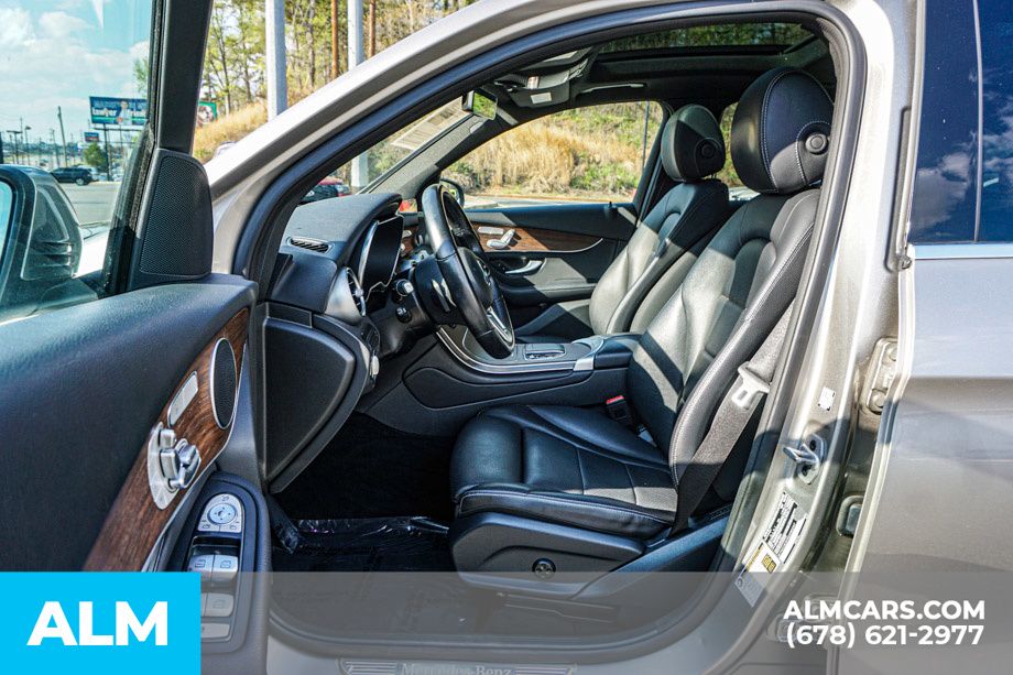 Used 2022 Silver Mercedes-Benz GLC 300 image 19