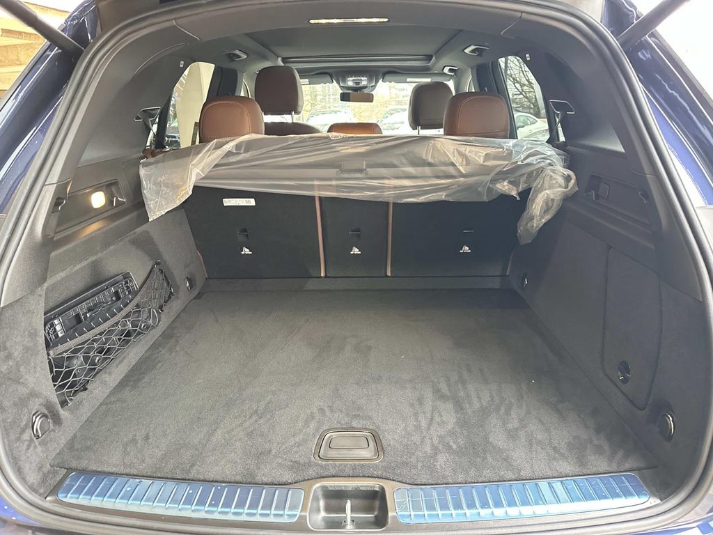 Thumbnail: 2026 Mercedes-Benz GLE - 13