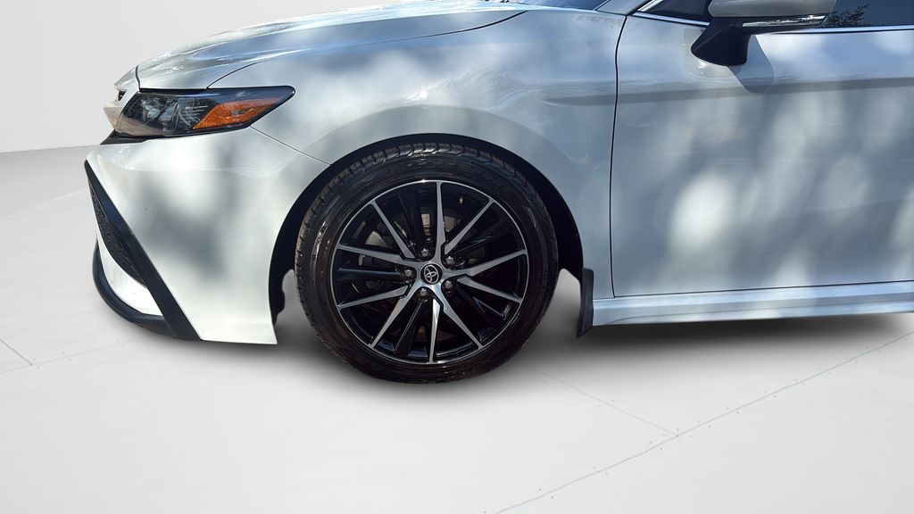 Certified Used 2024 White Toyota SE image 23