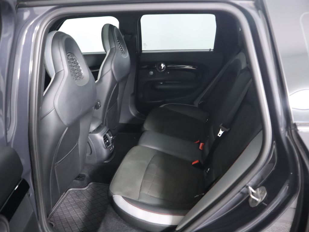 Thumbnail: 2020 MINI Cooper Clubman - 22