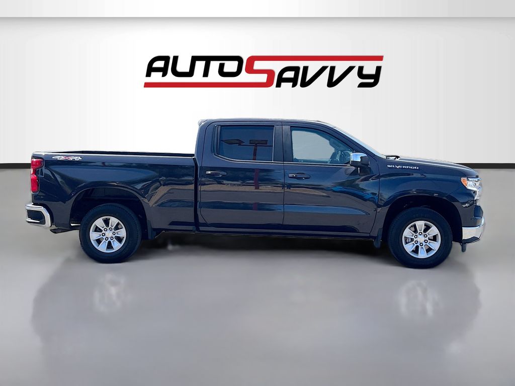 Used 2022 Gray Chevrolet LT image 8