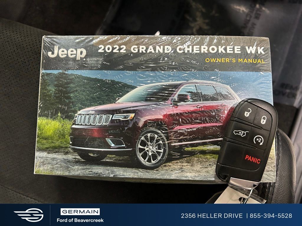 Used 2022 Black Jeep Laredo X image 27