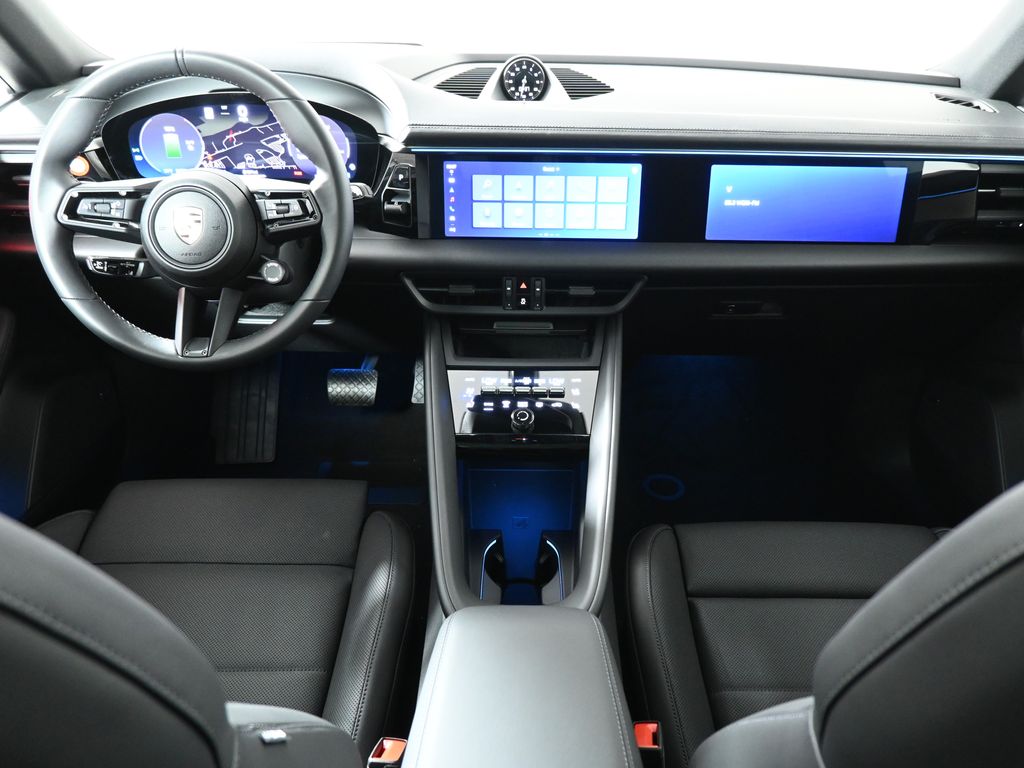 Thumbnail: 2024 Porsche Macan - 15