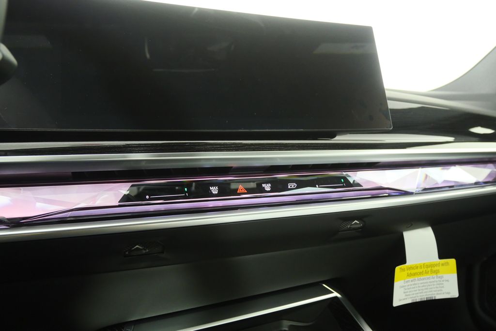 Thumbnail: 2026 BMW 7 Series - 19