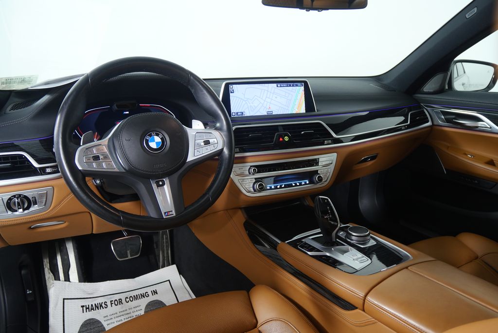 Thumbnail: 2022 BMW 7 Series - 19