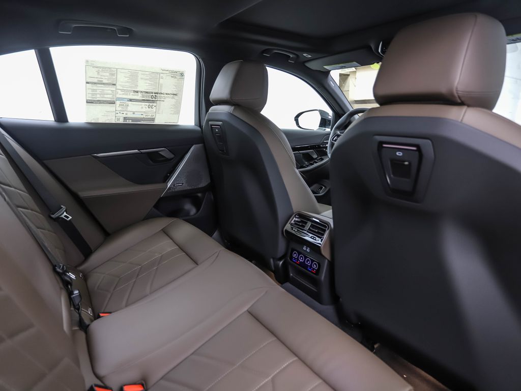 Thumbnail: 2026 BMW 5 Series - 27