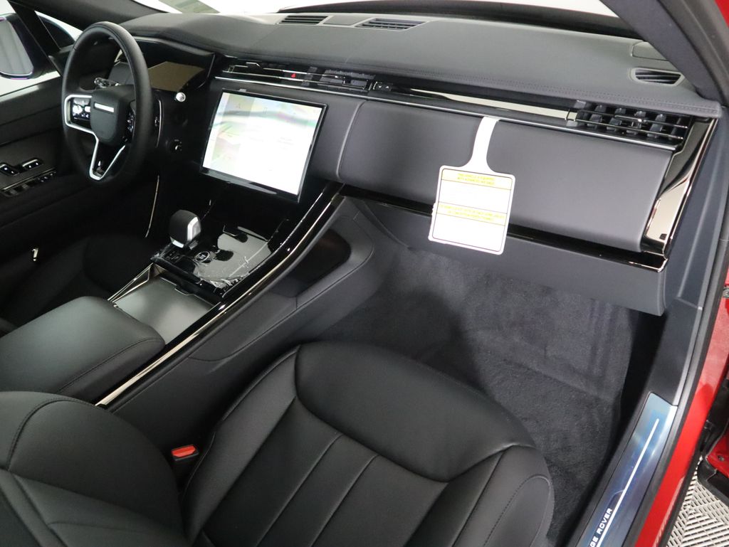 Thumbnail: 2026 Land Rover Range Rover Sport - 19