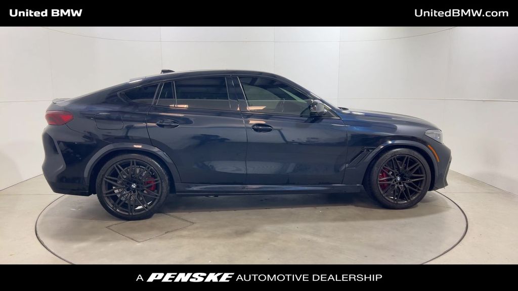 2022 BMW X6 M 9