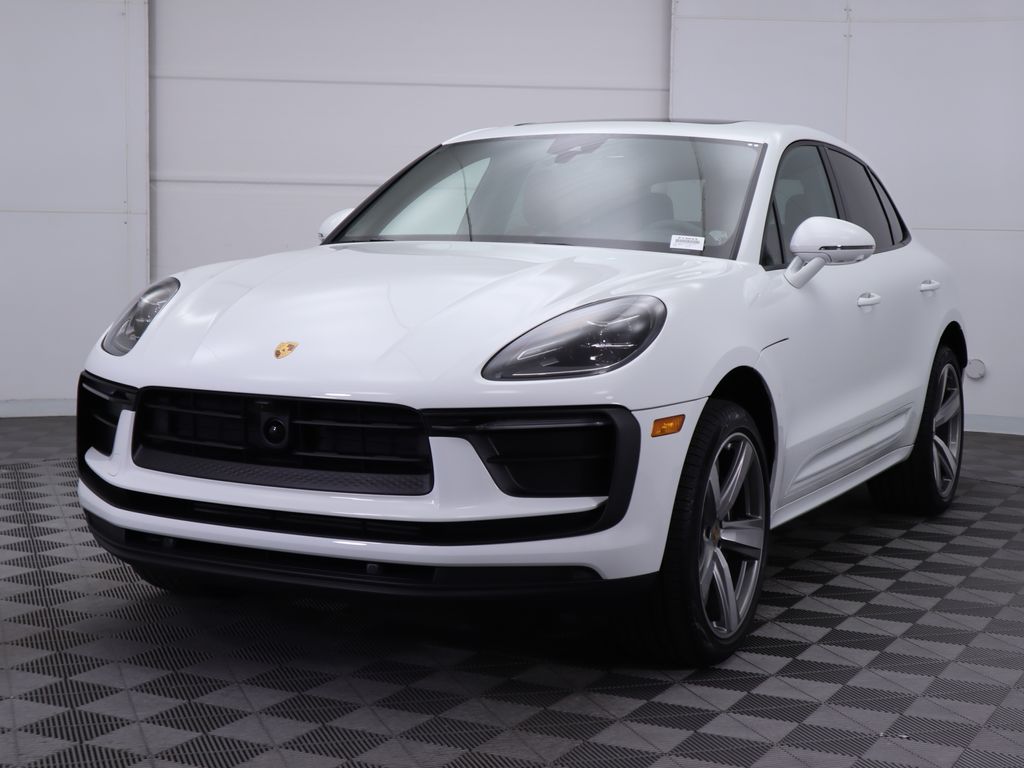 2024 Porsche Macan  -
                Phoenix, AZ