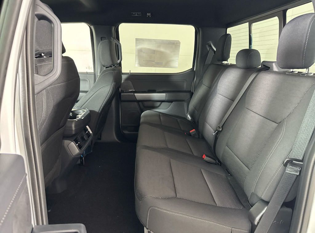 2025 Ford F-150 XLT photo 7