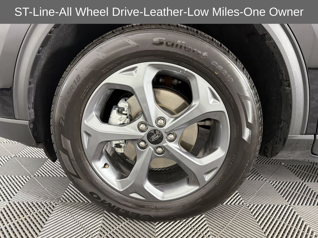 used 2025 Ford Escape car, priced at $23,900