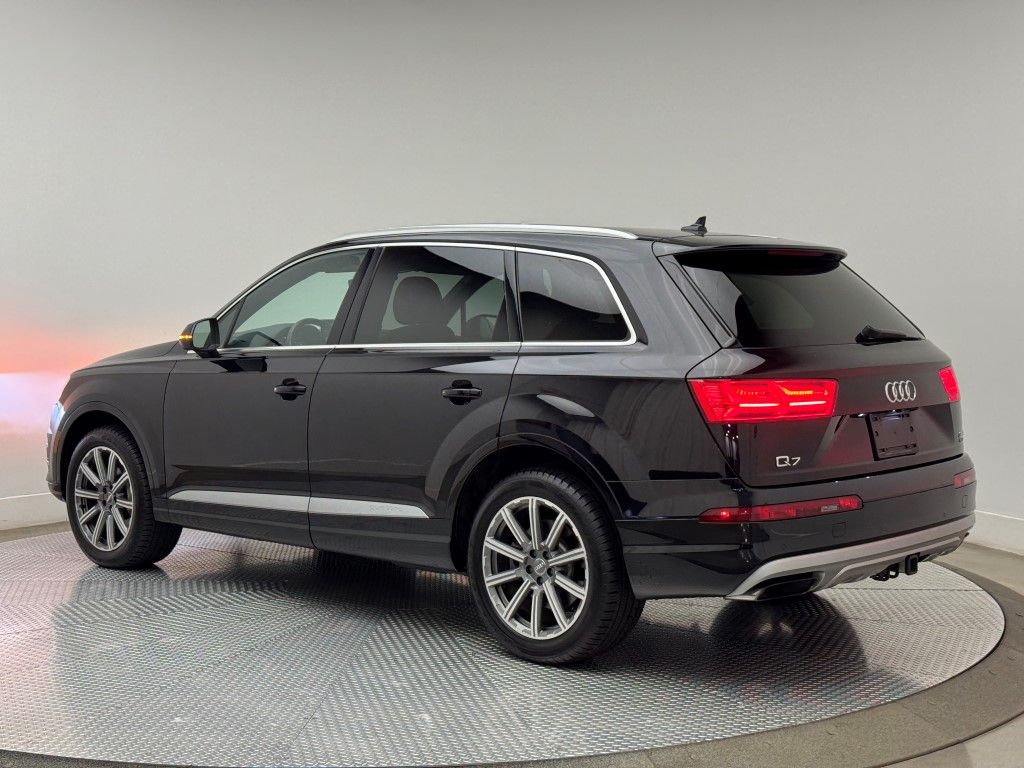 Thumbnail: 2017 Audi Q7 - 8