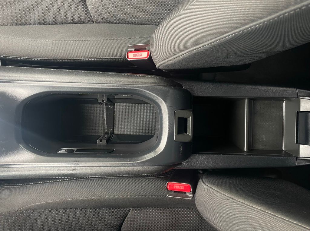 2022 Honda HR-V EX 17