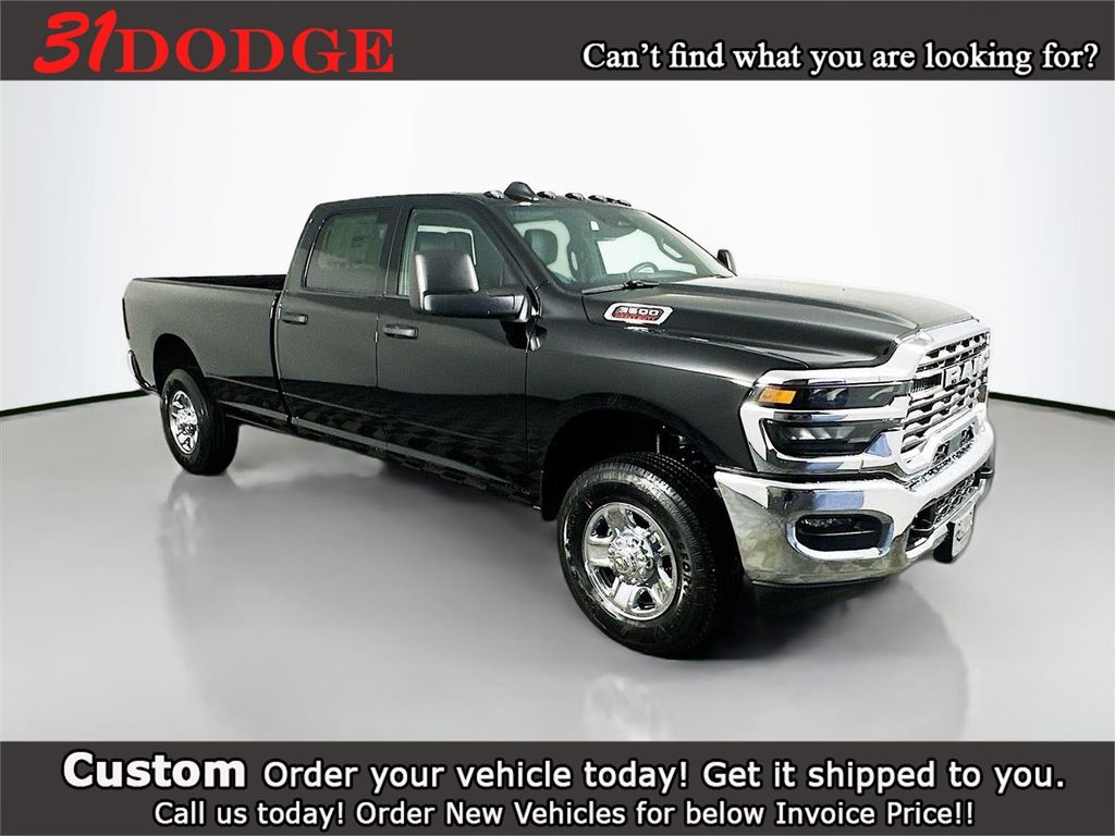 2026 RAM 3500 Tradesman Crew Cab LB 4WD