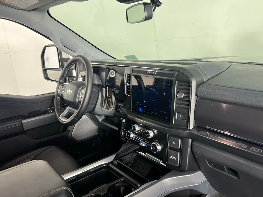 Used 2025 Gray Ford Lariat image 30