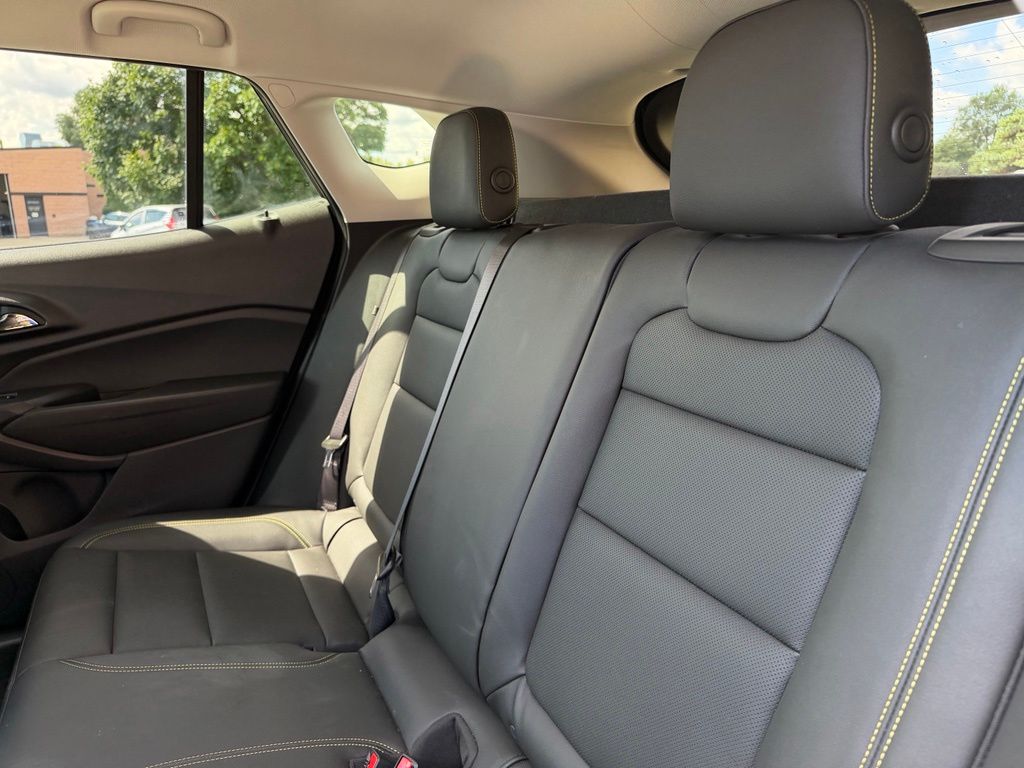 Used 2024 Chevrolet Trax SUV