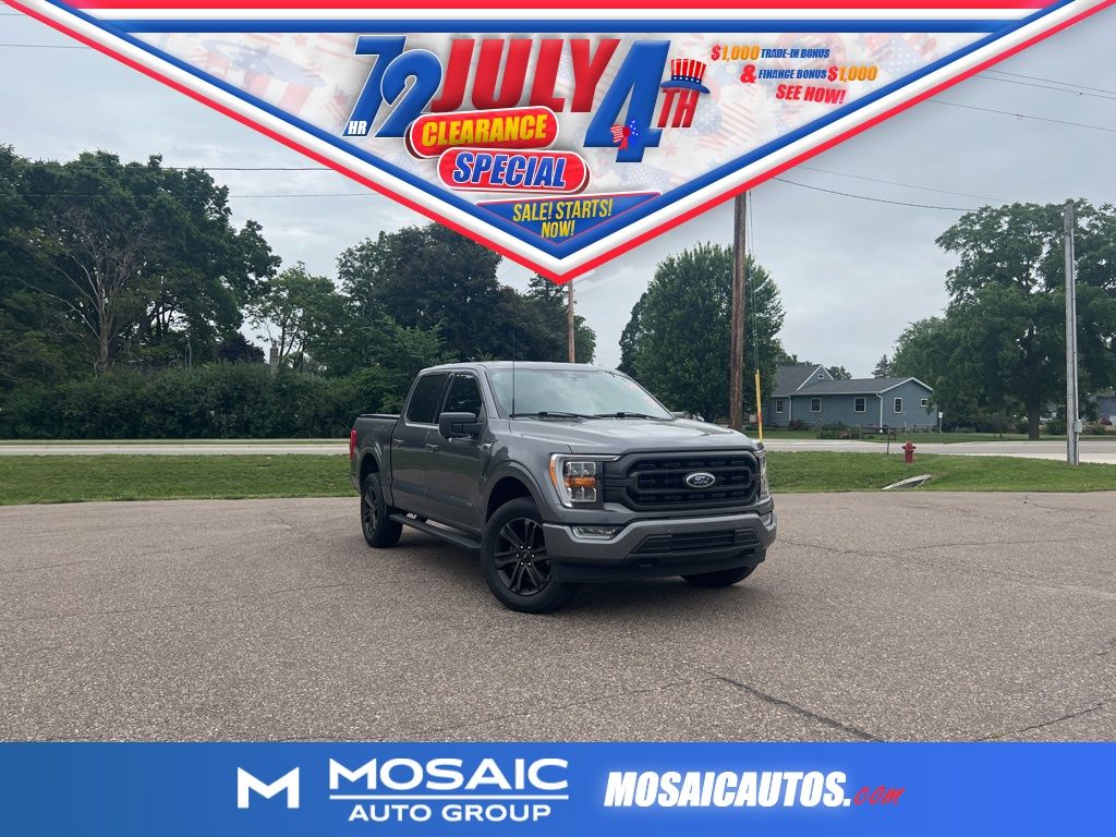 Used 2022 Ford F-150 XLT Trucks
