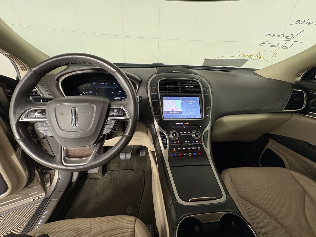 Used 2019 Brown Lincoln Reserve image 8