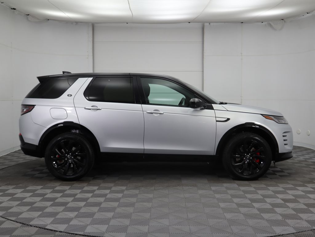 2025 Land Rover Discovery Sport SE 4