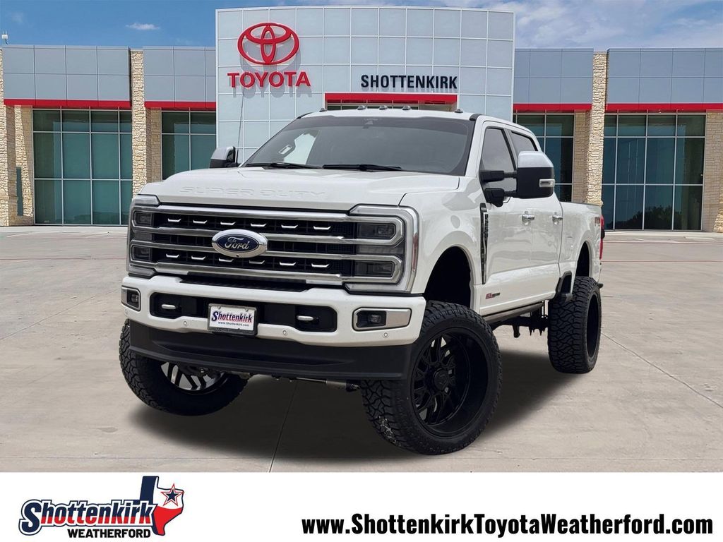2024 Ford F-250 Platinum 4x4 Crew Cab 8' Box's photo