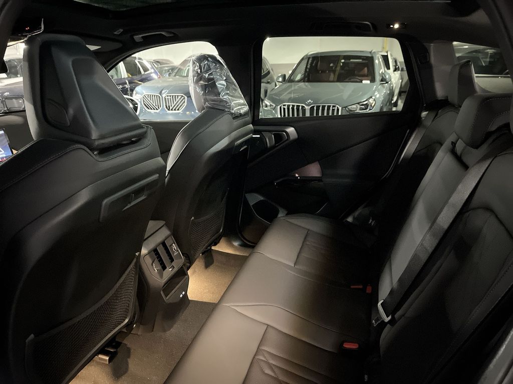 Thumbnail: 2026 BMW X3 - 23