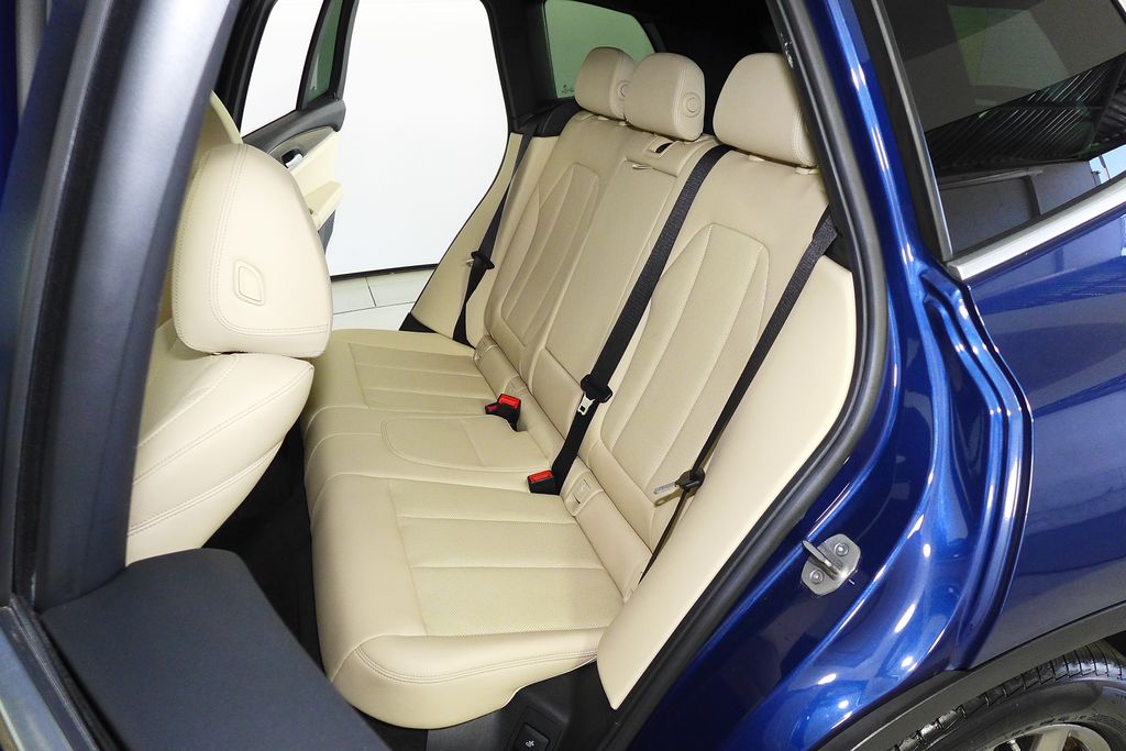 Thumbnail: 2023 BMW X3 - 21