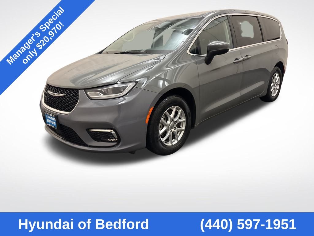 Ceramic Gray Clearcoat 2023 Chrysler Pacifica Touring L FWD Minivan Front-Wheel Drive 9-Speed Automatic