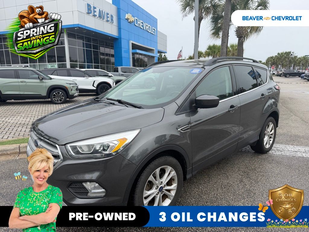 Gray (Magnetic) 2017 Ford Escape SE FWD SUV / Crossover Front-Wheel Drive 6-Speed Automatic