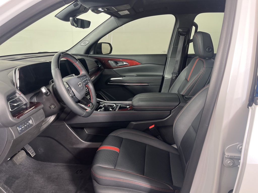 Thumbnail: 2024 Chevrolet Traverse - 23