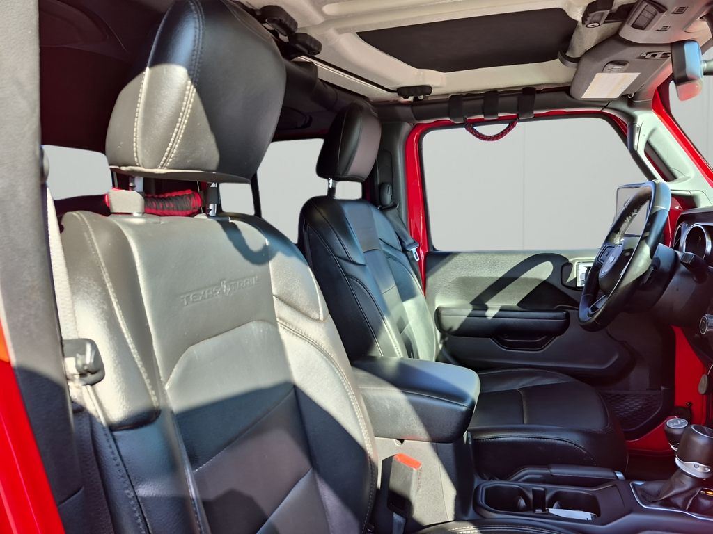 Used Car 2021 Jeep Gladiator  Willys For Sale Under $30,000 In Austin, Texas