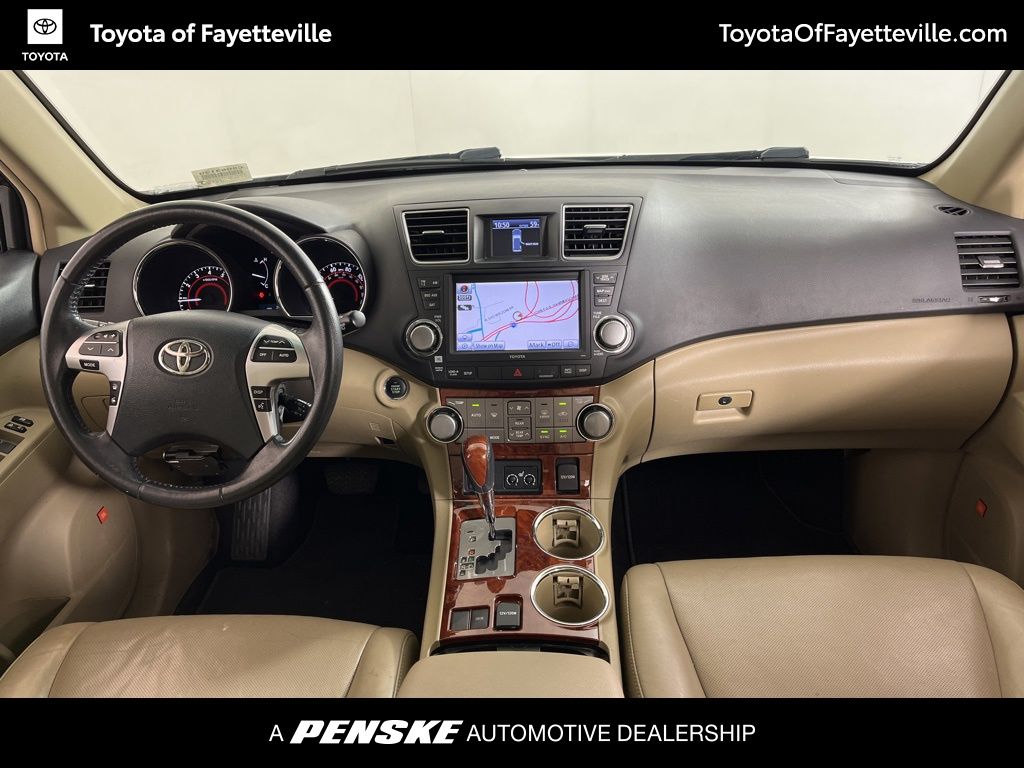 Thumbnail: 2012 Toyota Highlander - 20