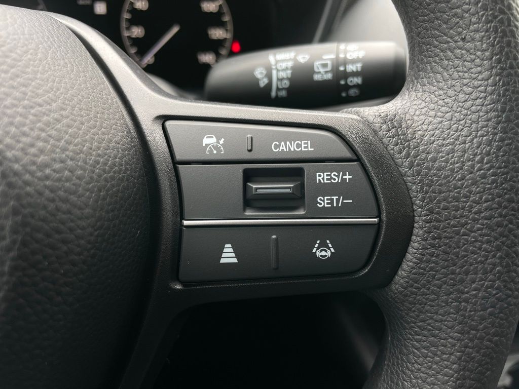 2025 Honda HR-V LX 13