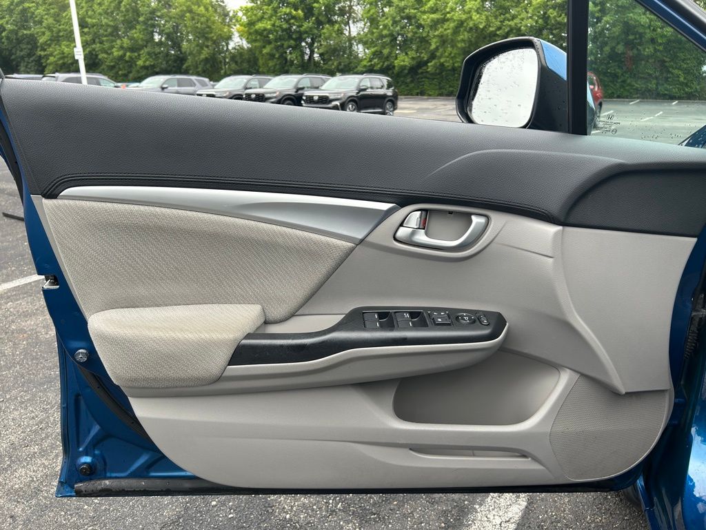 Thumbnail: 2013 Honda Civic - 18
