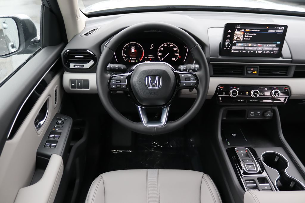 Thumbnail: 2025 Honda Pilot - 20