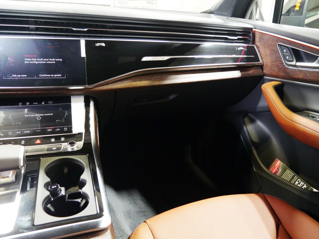 Thumbnail: 2026 Audi Q7 - 24