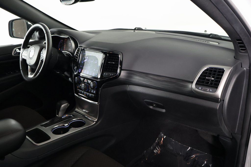 Thumbnail: 2020 Jeep Grand Cherokee - 9