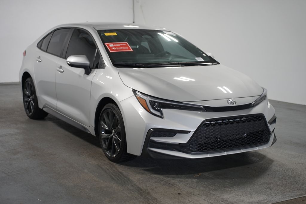 Thumbnail: 2024 Toyota Corolla - 3