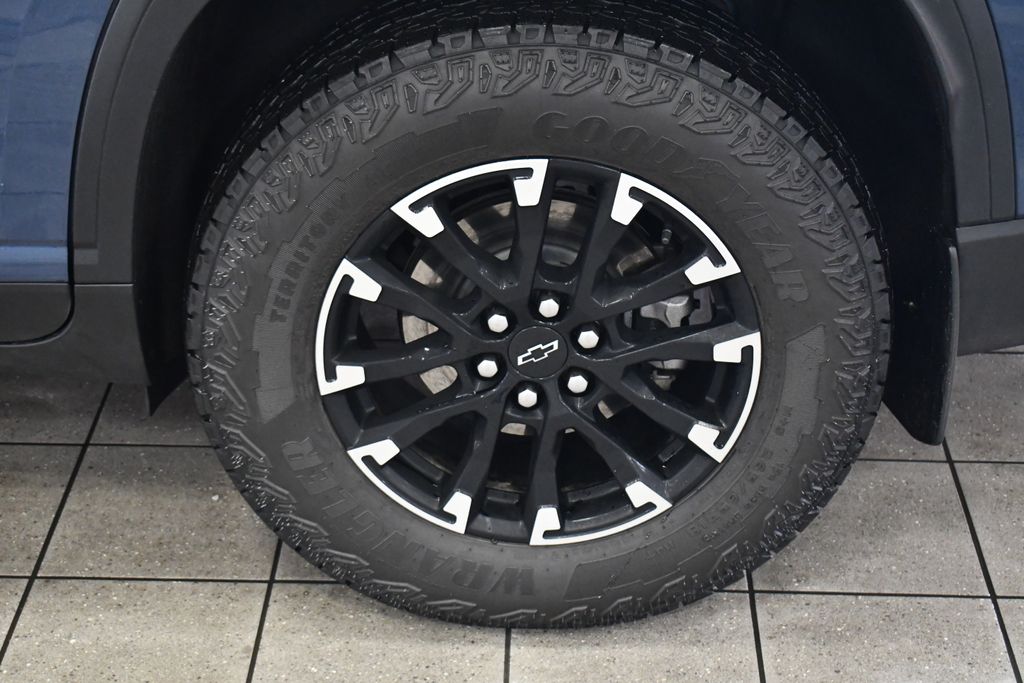 Thumbnail: 2025 Chevrolet Traverse - 12