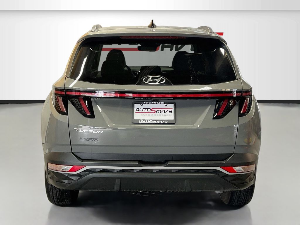 Used 2024 Hampton Gray Hyundai SEL image 6