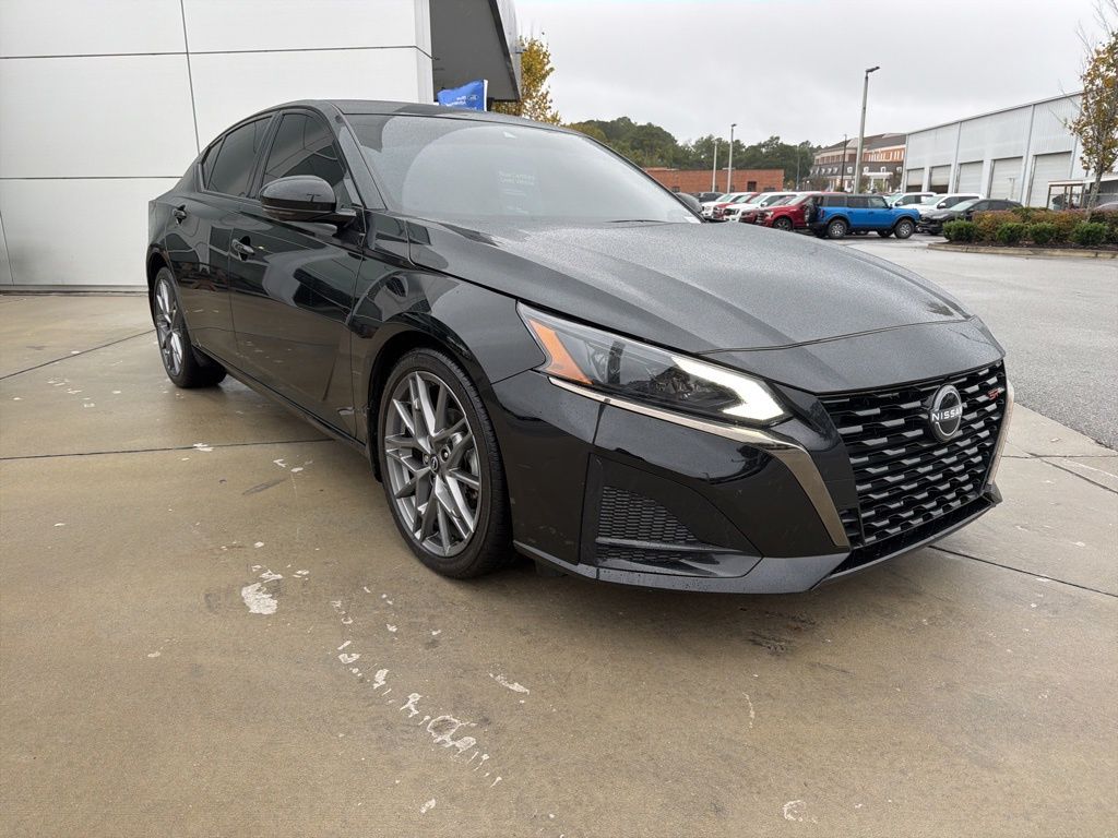 2024 Nissan Altima SR VC-Turbo FWD