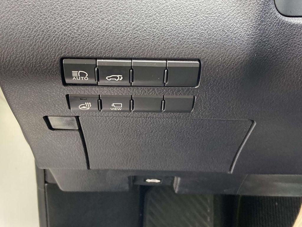 Certified Used 2022  Lexus 350 image 20