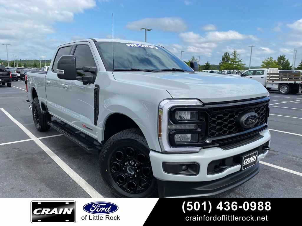2025 Ford F-350 Super Duty Lariat Crew Cab 4WD