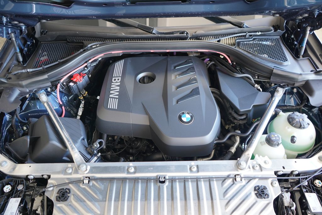 Thumbnail: 2026 BMW X3 - 21