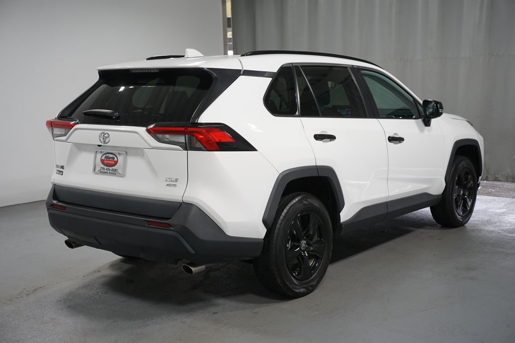 Thumbnail: 2021 Toyota RAV4 - 8