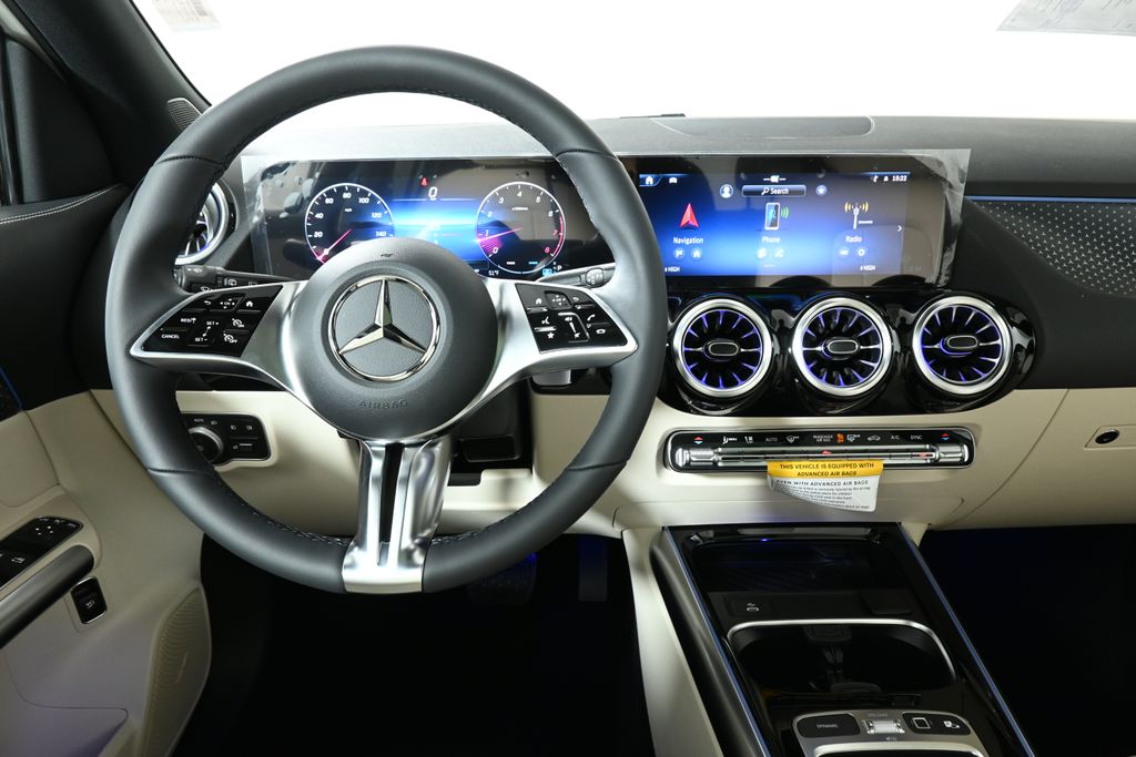 2025 Mercedes-Benz GLA 250 4MATIC 4