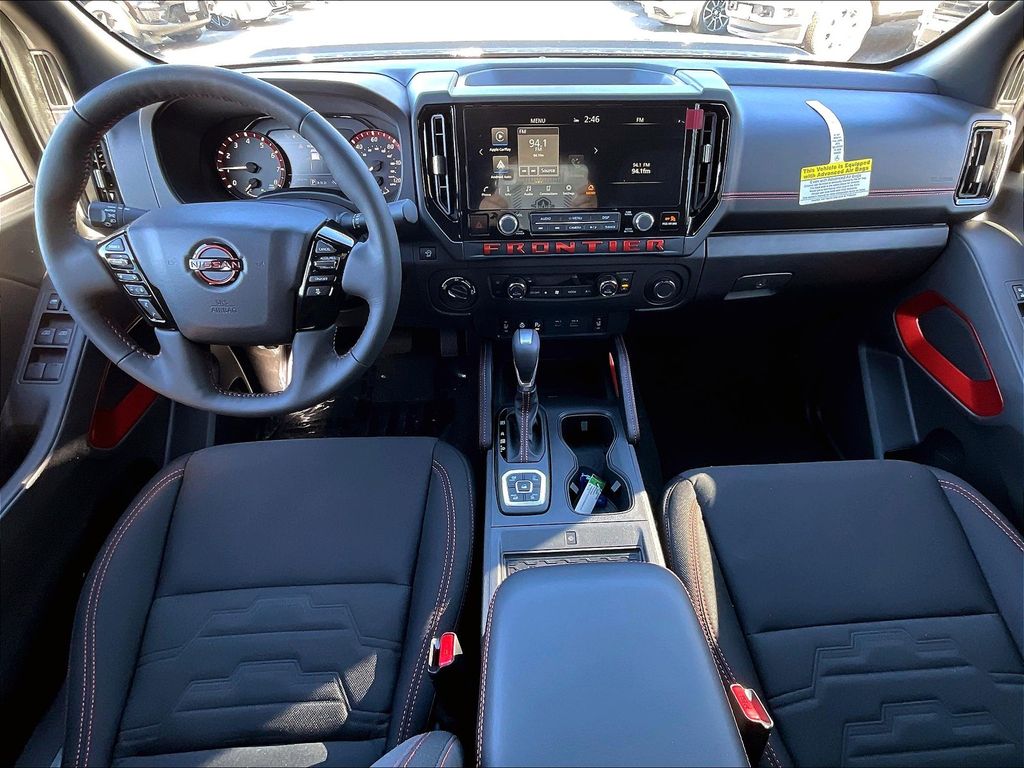 2026 Nissan Frontier — photo 11