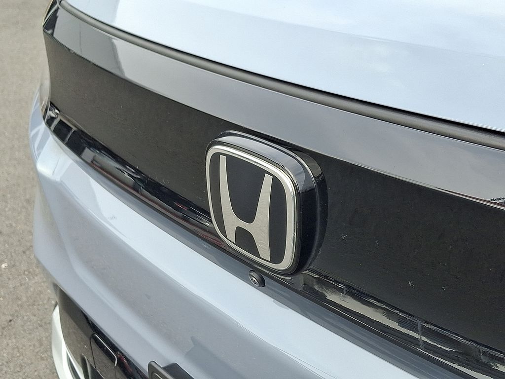 Thumbnail: 2025 Honda Prologue - 31