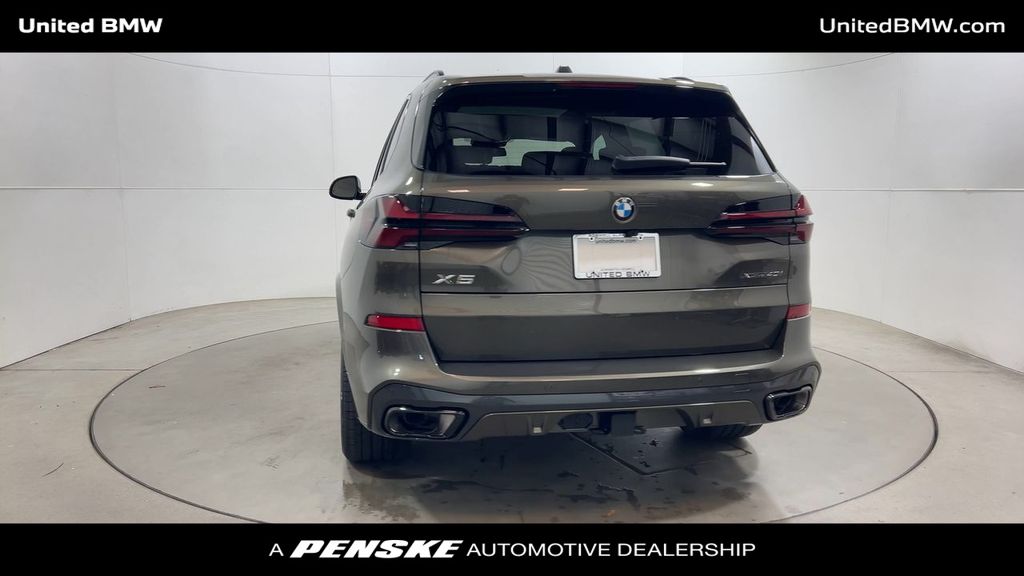 Thumbnail: 2026 BMW X5 - 7