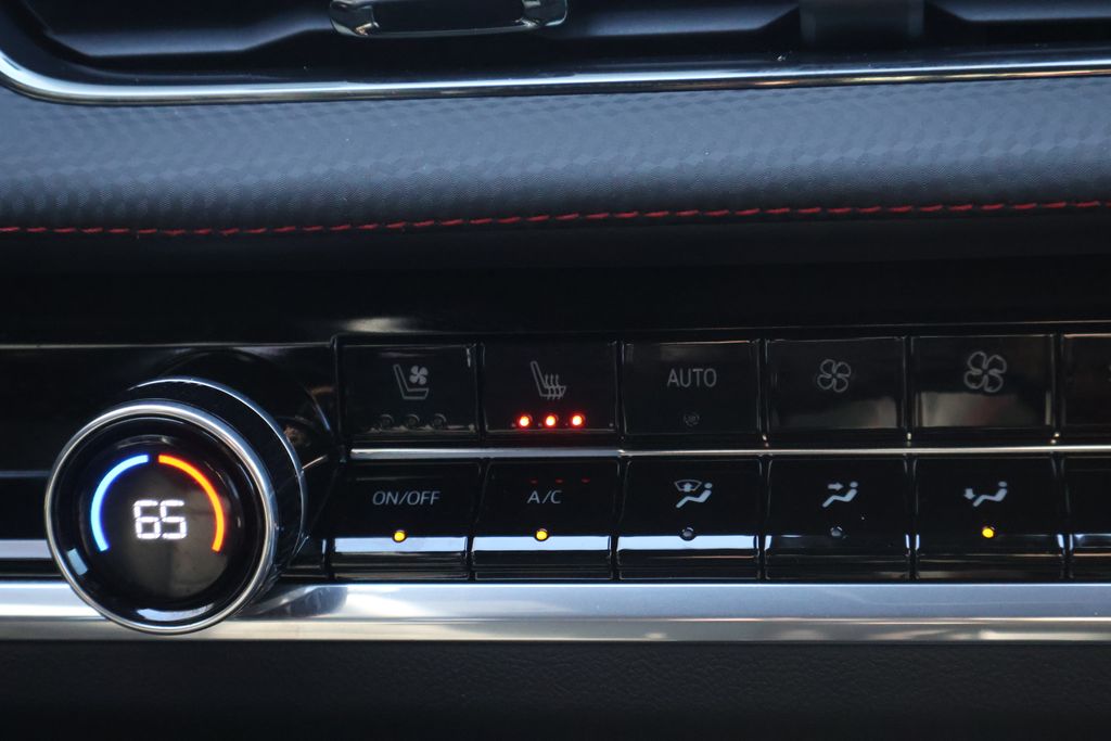 Thumbnail: 2025 Chevrolet Equinox - 20