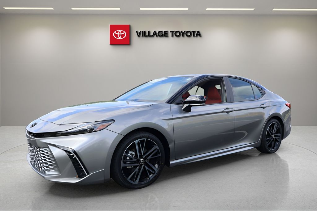 2025 Toyota Camry XSE FWD
